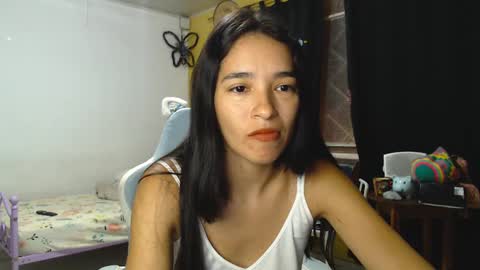 erina_1 online show from 02/08/25, 02:47