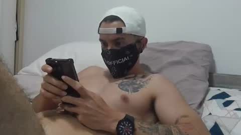 Snapshot of erneangel93 chatting on 02/18/25, 02:49 Private open straight big uncut cock add my snap online show from 02/18/25, 02:49