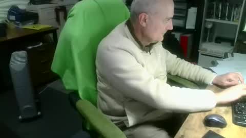 ernello online show from 10/10/25, 12:59