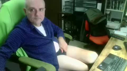 ernello online show from 11/04/25, 09:25