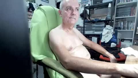 Snapshot of ernello chatting on 07/09/26, 07:07 ernello online show from 07/09/26, 07:07