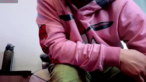 ernesto rodriguez 82 online show from 11/11/25, 05:57