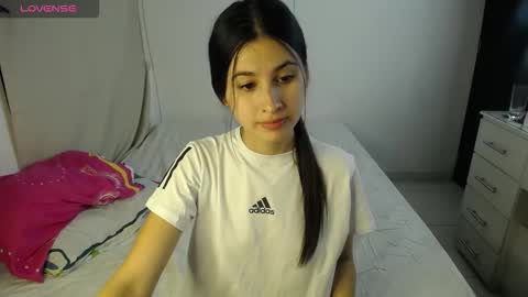 erosgirls_ online show from 09/30/25, 03:33