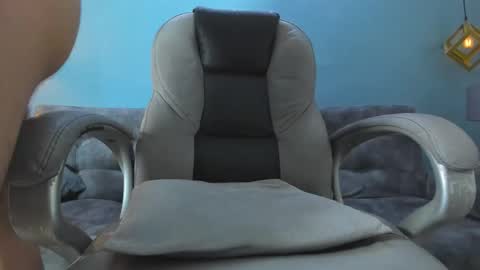 Eross online show from 12/05/25, 01:09