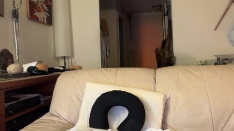 eros online show from 10/22/25, 02:34