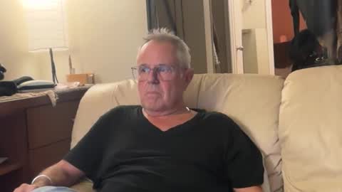 eros online show from 10/28/25, 12:25