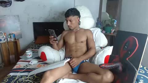 Snapshot of erotic_city_boyz69 chatting on 01/31/25, 02:58 WILL online show from 01/31/25, 02:58