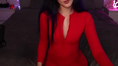 erotic_synth_goddess online show from 10/04/25, 05:00