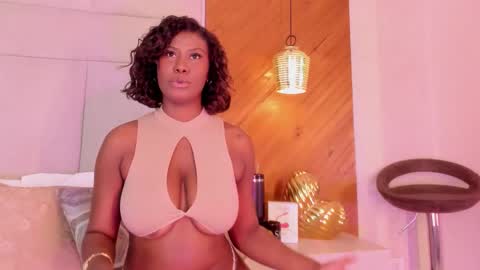 Snapshot of eroticalana_ chatting on 02/19/26, 11:56 Alana online show from 02/19/26, 11:56