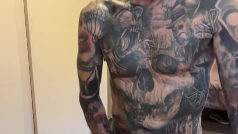 Snapshot of eroticcloseups chatting on 09/17/25, 06:20 Erotic CloseUps online show from 09/17/25, 06:20