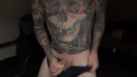 Snapshot of eroticcloseups chatting on 12/01/25, 02:27 Erotic CloseUps online show from 12/01/25, 02:27