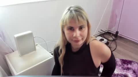 eroticsensualkitty4u online show from 02/21/25, 11:55