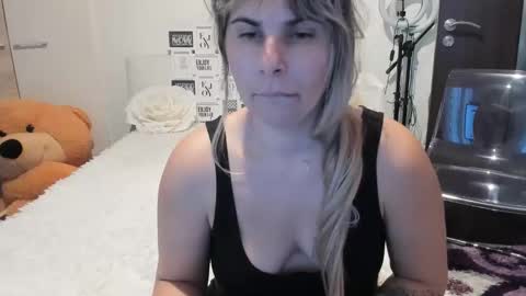 eroticsensualkitty4u online show from 11/27/25, 01:57