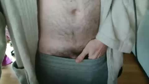 Erzzoo online show from 01/18/26, 01:37