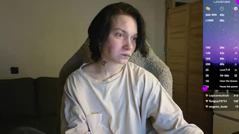 esajukyy online show from 03/04/26, 03:40