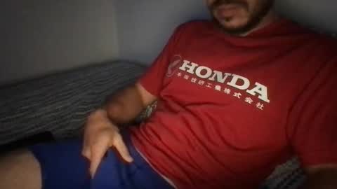 Snapshot of esc0o chatting on 05/14/26, 04:08 hereforagoodtimenotalongtime online show from 05/14/26, 04:08