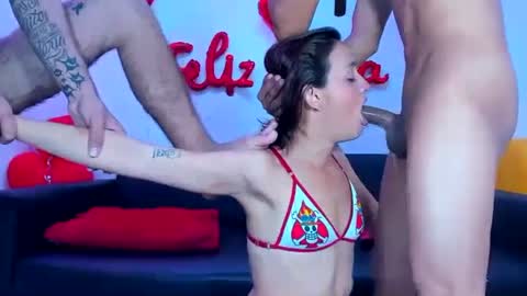 Snapshot of escarlata_sexi chatting on 09/26/25, 10:25 escarlata_sexi online show from 09/26/25, 10:25