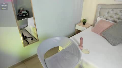 Escarlet online show from 02/02/26, 02:27