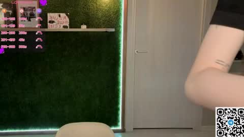 EshleGreen online show from 04/14/26, 06:58