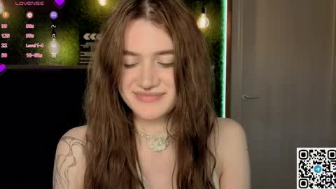 EshleGreen online show from 04/15/26, 07:32