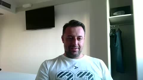 esibizionista 91 online show from 10/15/25, 04:40