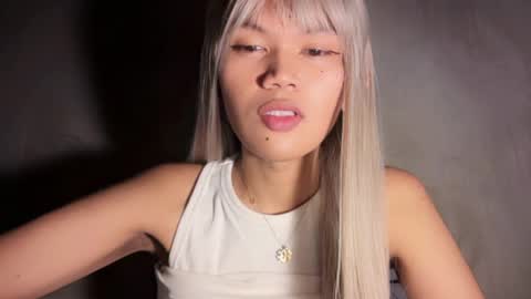 Chelliane online show from 04/19/26, 01:43