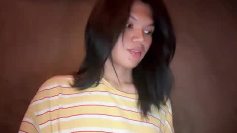 Snapshot of esilchan chatting on 05/14/26, 04:08 Chelliane online show from 05/14/26, 04:08