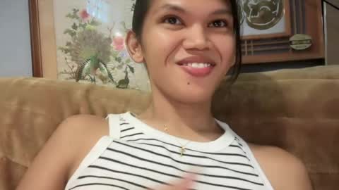 Snapshot of esilchan chatting on 05/21/26, 07:26 Chelliane online show from 05/21/26, 07:26