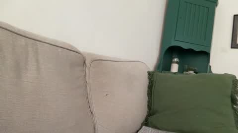 Snapshot of eskilstuna2 chatting on 10/21/25, 12:17 eskilstuna2 online show from 10/21/25, 12:17