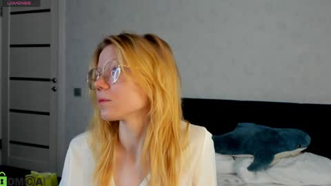Esme Runn online show from 05/07/26, 03:01