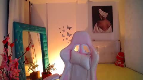 Esmeralda online show from 03/07/25, 10:32