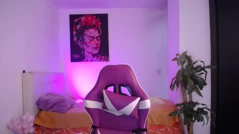 Esmeralda online show from 01/18/26, 04:00