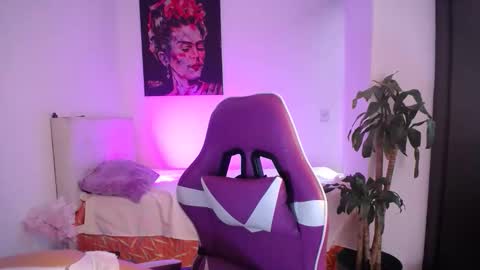 Esmeralda online show from 02/04/26, 07:42