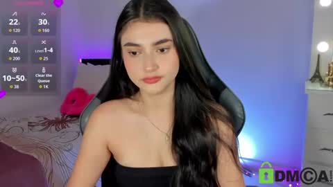 Esmeralda online show from 06/22/26, 12:57
