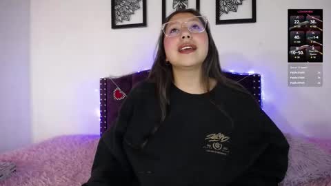 Snapshot of esmeralda_pym chatting on 02/07/26, 12:20 Esmeralda online show from 02/07/26, 12:20