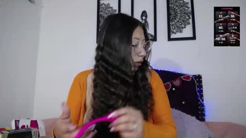 Snapshot of esmeralda_pym chatting on 03/03/26, 12:11 Esmeralda online show from 03/03/26, 12:11