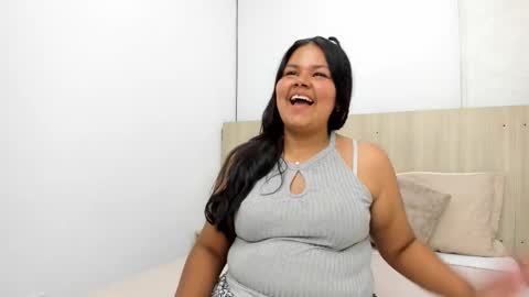 Esmeralda online show from 11/26/25, 07:15