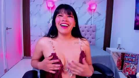 Esmeralda  online show from 12/20/25, 11:50