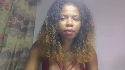 esmeraldae online show from 10/08/25, 08:39