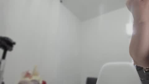 Esmeralda online show from 02/12/25, 12:05