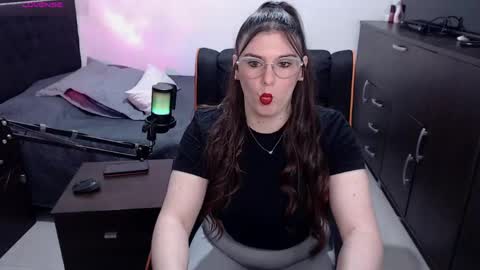 Snapshot of espagamer5 chatting on 05/21/26, 01:34 Xbebetax online show from 05/21/26, 01:34