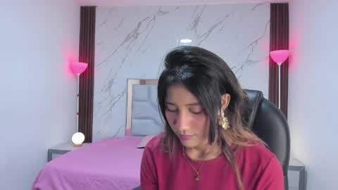 esperanzamora online show from 04/17/26, 11:46
