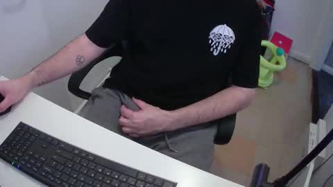 Morph online show from 02/08/25, 01:01