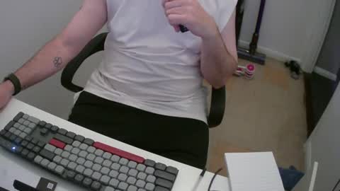 Snapshot of essex_wild chatting on 07/12/26, 08:00 Morph online show from 07/12/26, 08:00