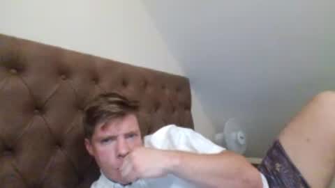 Snapshot of essexlad2022 chatting on 06/15/26, 01:08 essexlad2022 online show from 06/15/26, 01:08