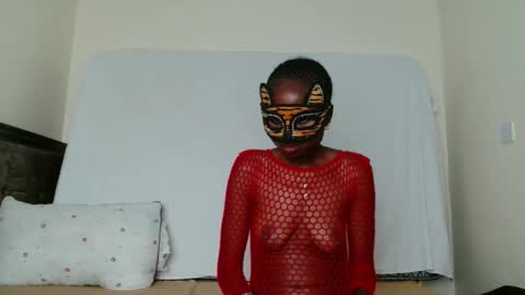 Snapshot of essypetite chatting on 01/31/26, 07:11 essypetite online show from 01/31/26, 07:11