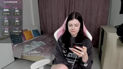 Snapshot of este_ria chatting on 01/04/25, 06:09 esteria online show from 01/04/25, 06:09