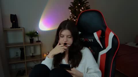 Snapshot of este_ria chatting on 01/15/25, 11:40 esteria online show from 01/15/25, 11:40