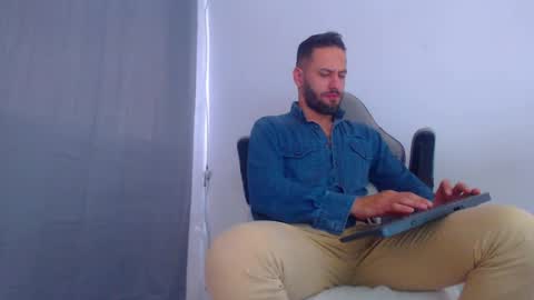 esteban online show from 12/24/24, 07:22