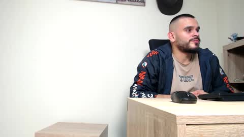 Esteban Fernandez online show from 02/15/26, 03:36